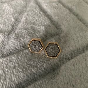 Hexagon studs